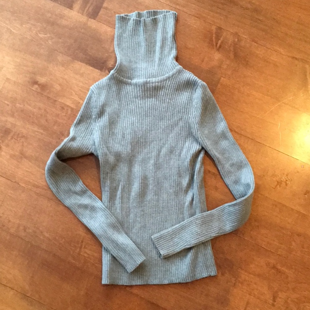 Gray turtleneck